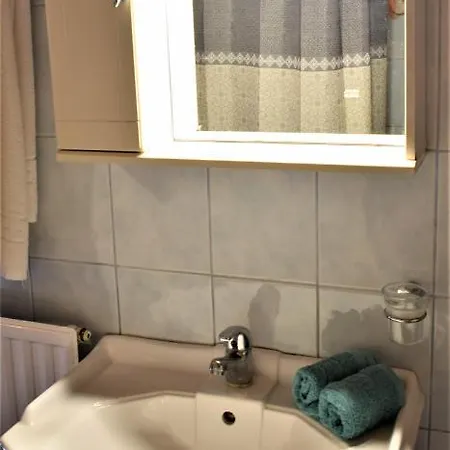 Joanna Attic * Κατσαράτα